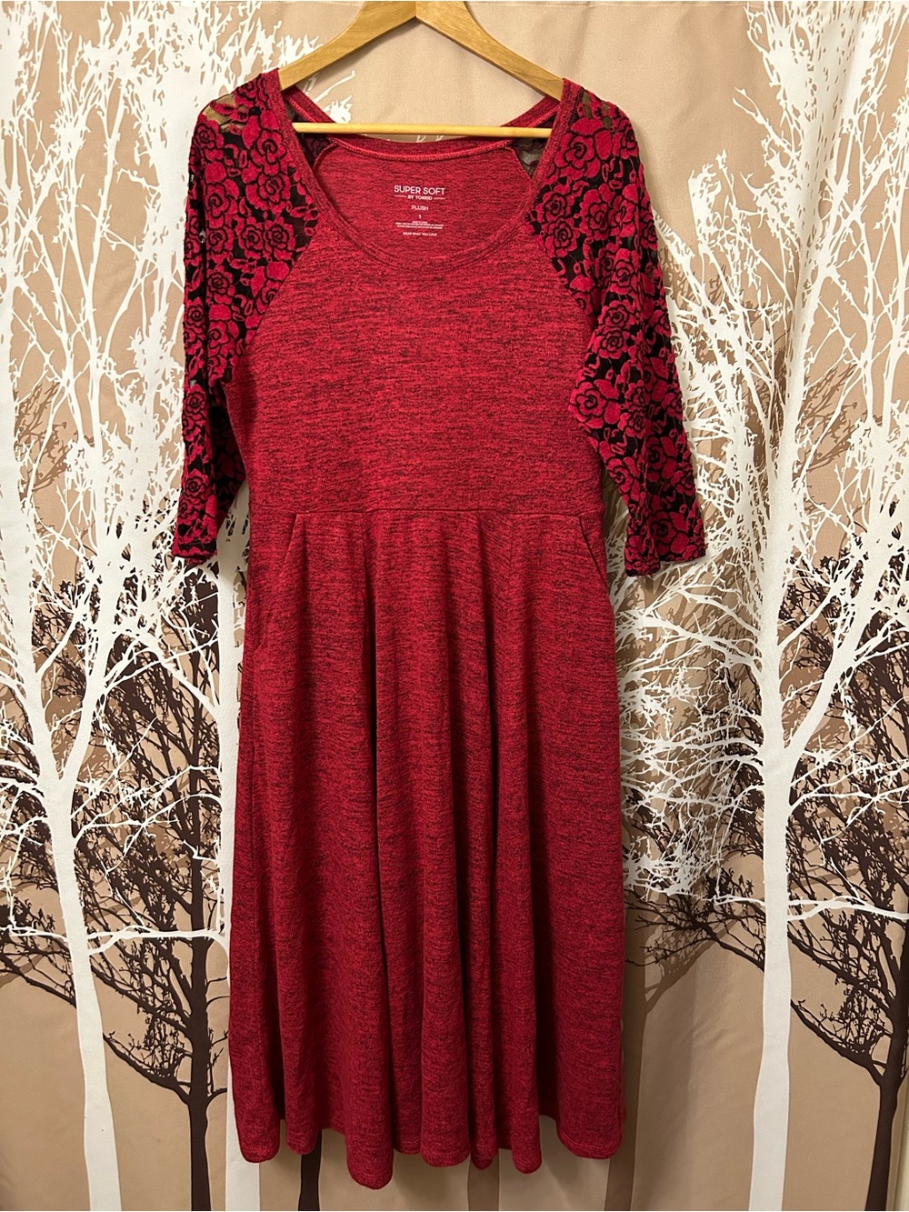 Torrid Women’s Red Floral Lace Sleeve Fit & Flare Midi Dress - Size 1